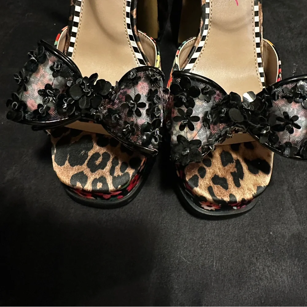 Betsey Johnson Lilie Heels - Picture 6 of 8